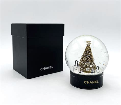 boule a neige chanel